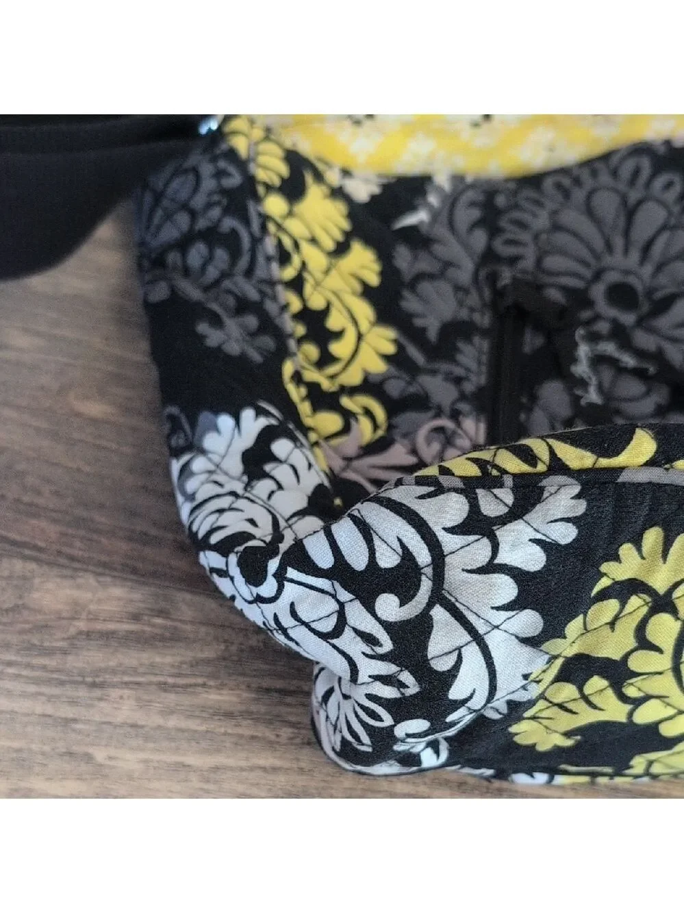 Vera Bradley Large Floral Crossbody Messenger Baroque Bag        M224